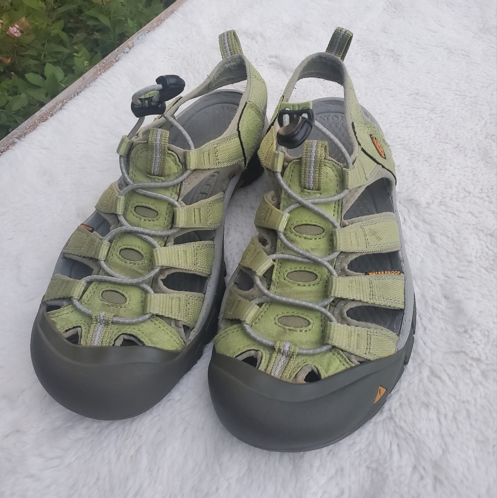 Keen Green Outdoor Sandals Size 8 - Picture 2 of 9
